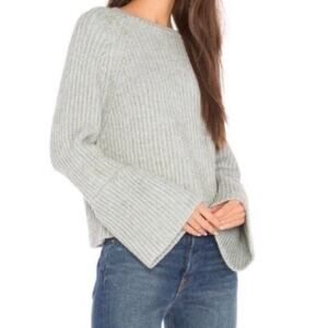 John + Jenn Ribbed long bell sleeve sweater L Blue